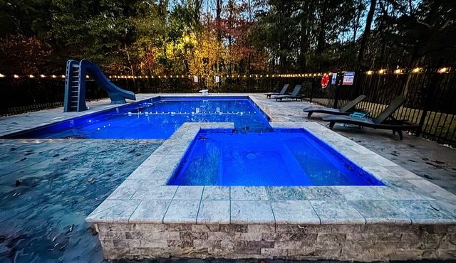 Sweet Tea & Serenity * Pool + Hot Tub * Fire Pit * Playground *