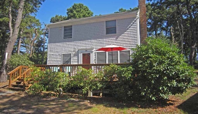 Sweet Vacation Rental Near the Bay (1901)