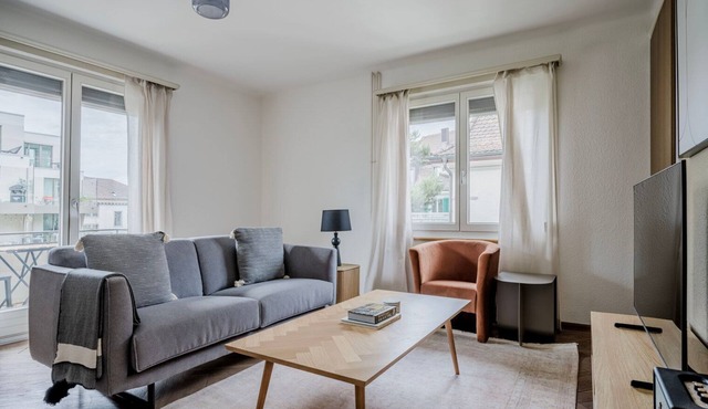 Sweet Wipkingen 2BR, close to River, Market & Transport, by Blueground