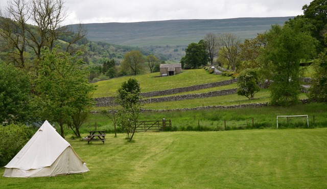 Sweetbriar Cottage B&B and Camping