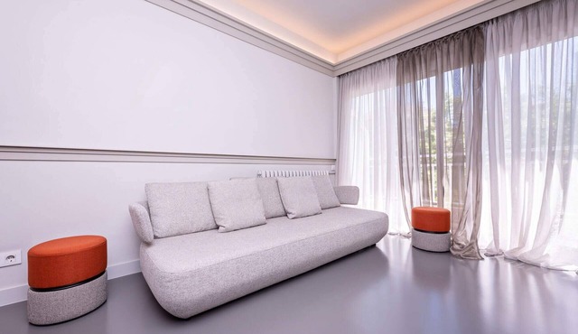 Sweett | Gaudi Avenue