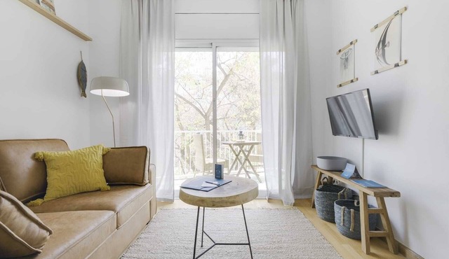 Sweett | Monumental - Three Bedroom Apartment, Sleeps 6