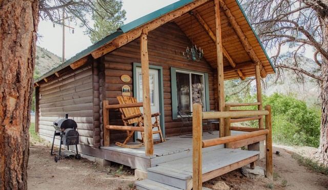Sweetwater Springs Cabin