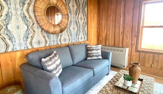 Sweetwater Suite East