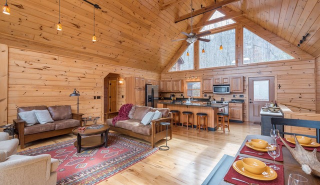 Sweetwood | Private Log Cabin with Hot Tub + Majestic Mountain Views!