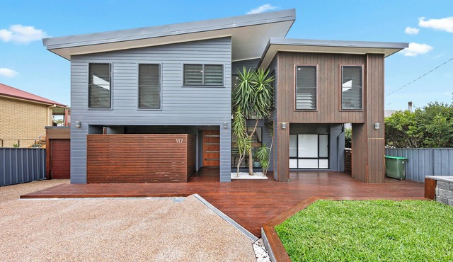 Swells On Northcote. nNewly completed 4 Bed 2 Bath premium accommodation