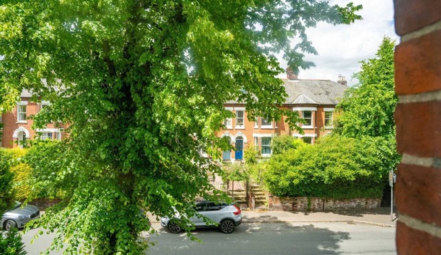 Swift Host | 4 Bedrooms | Golden Triangle