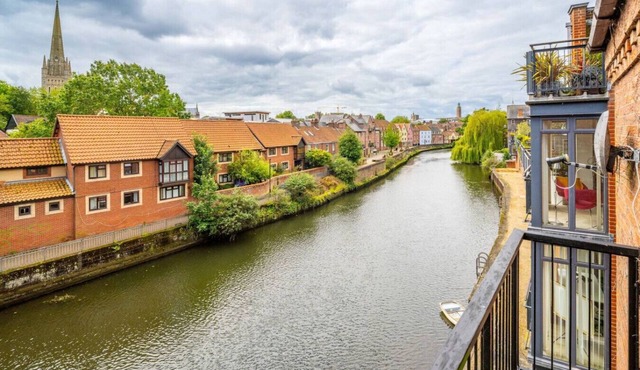 Swift Host | Fishergate 2 bed | River View