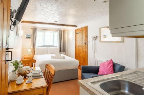 Swift Host - Studio - The Nook - Garden - Parking