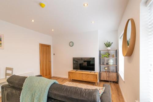 Swillington Retreat: Modern 2BD Flat in Leeds