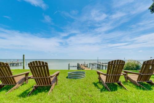 Swim, Fish and Explore! Family Hague Haven with Dock