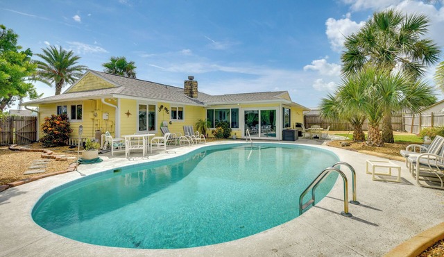 Swim, Fish & Walk to Shore: Ormond Beach Home!