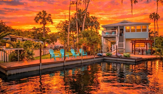 Swim Mat, Kayaks, Fire Pit! PET FRIENDLY - Sunfish Cove - Weeki Wachee River