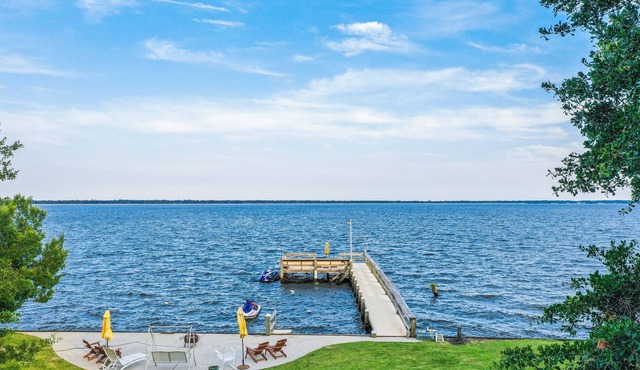 Swimmin’ Hole 2 | Lakefront Getaway | Back Porch Living | Dock & Boat Launch