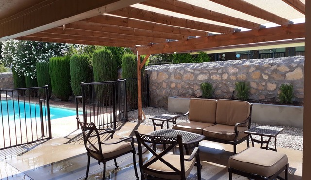 Swimming Pool: Memorable El Paso Getaway: 4 Bedroom, close to Airport, Ft Bliss.
