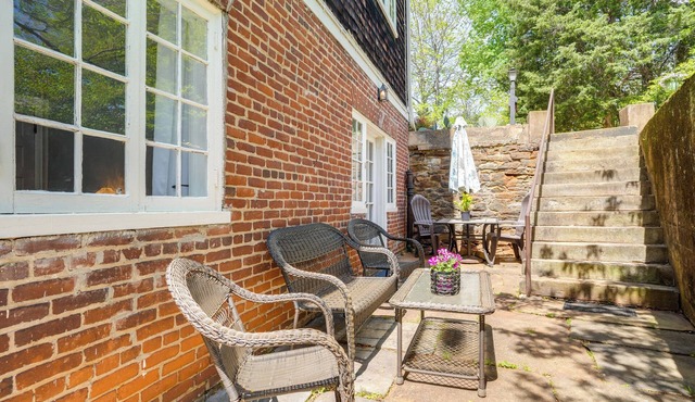 'Swimming Under the Stars' Lynchburg Apt w/Pool!