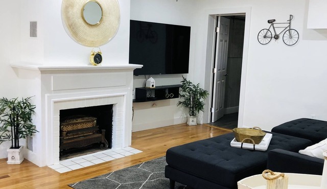 Swinton Beach Cottage and driveway parking