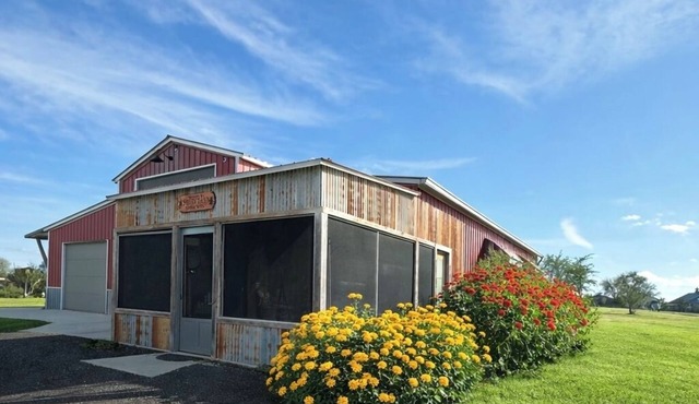 Swiss Barn Apartment. Take it easy at this unique and tranquil getaway.