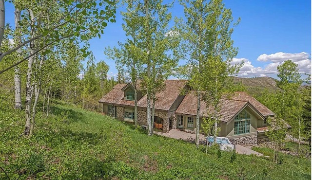 Swiss Chalet style on Snowmass Mountain with Ski In/Out access.