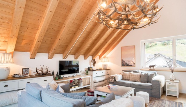 Swiss Family Penthouse at the foot of the ski slopes