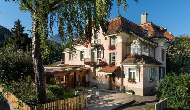 Swiss Inn & Apartments