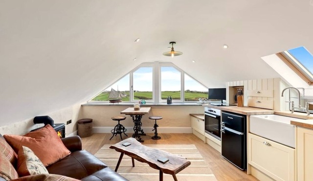 Swn y Môr - 1 Bedroom Cottage - Whitesands