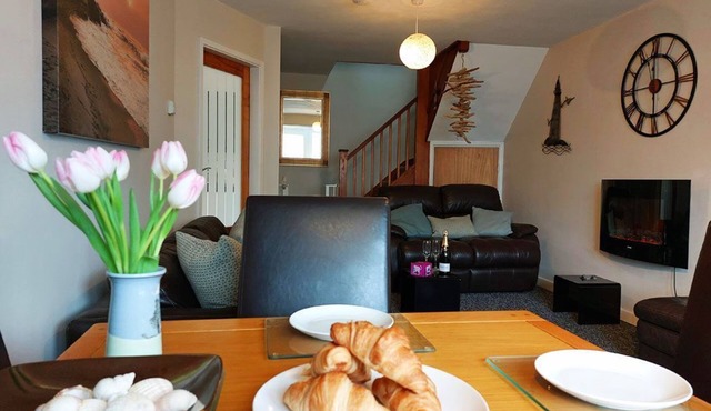 Swn Y Tonnau, Sound of the Waves in Tywyn