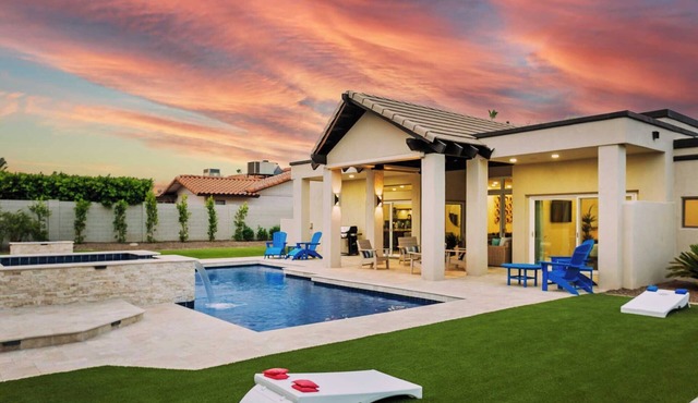 SWSS 4BR Casa Azul Estate | Pool, Hot Tub, Putting Green, Fire Pit & Shuffleboard