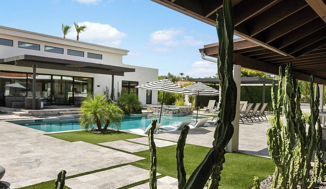 SWSS Modern Compound: Guests Love It! Private Pool Hot Tub Putting Green