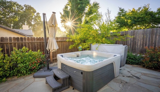 Sycamore Canyon Retreat- Pet Friendly, Hot Tub