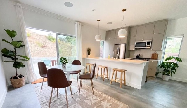 Sycamore Haven - Brand New Construction, Zen Birdsong Retreat