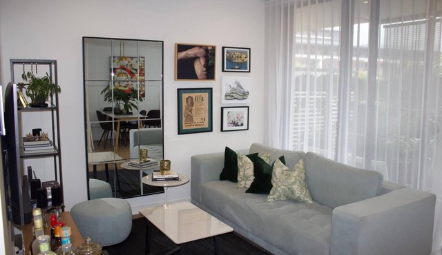 SYD Stylish & Serene Urban 1 BDR Hideaway