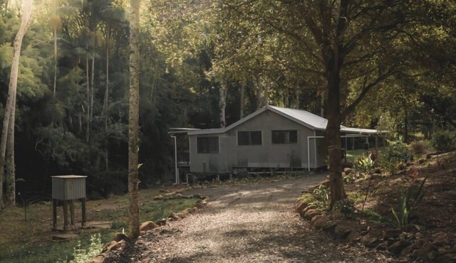 SYDN-COO222 · Creek House, Remote, Tranquil