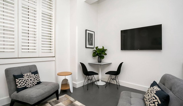 Sydney - CLDN4 - Bridge Street - Stylish Heritage Studio with Rooftop Pool Steps from Circular Quay