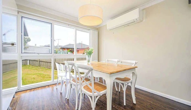 Sydney Moorebank 4 bed house, close Liverpool