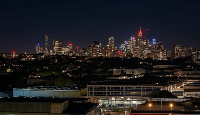Sydney Skyline Penthouse | 2 Parking, City Views CBD Airport
