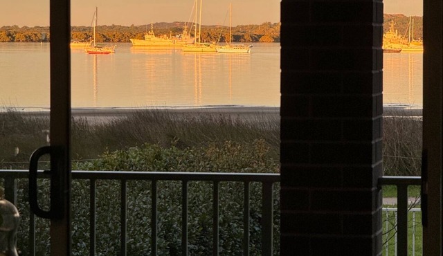 Sydney Waterfront Beach House