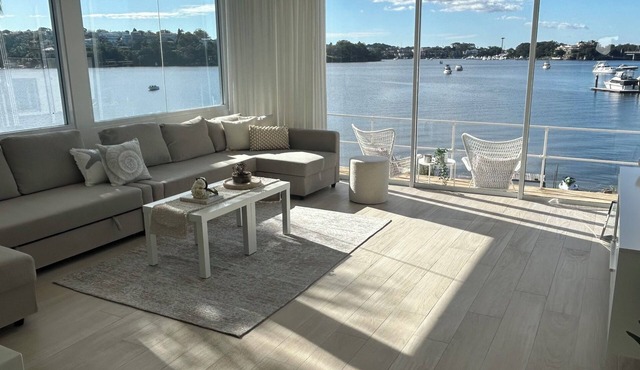 Sydney Waterfront Retreat