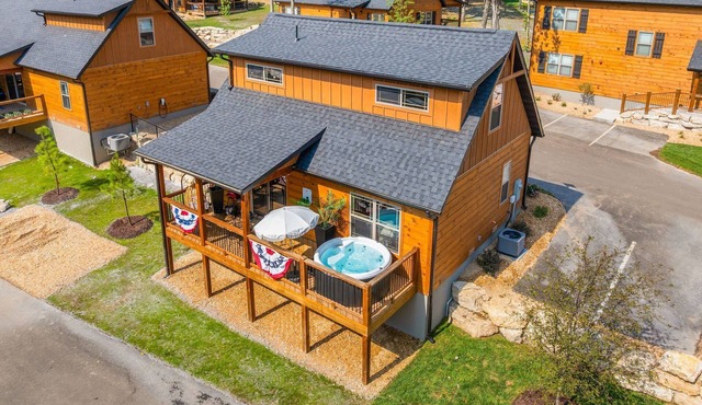 Sylish Cabin Near Thunder Ridge Arena | Private Hot Tub, Indoor/Outdoor Pools, Fishing & Game Nook