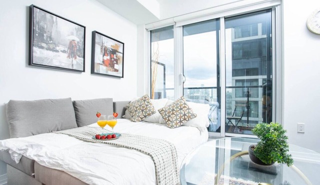 Sylvestre Suites - Downtown Toronto - 2BR