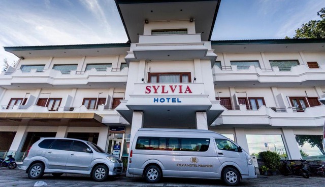 Sylvia Hotel Maumere