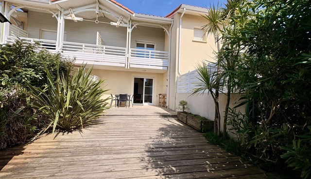 Sympathique maison mitoyenne avec terrasse (125)