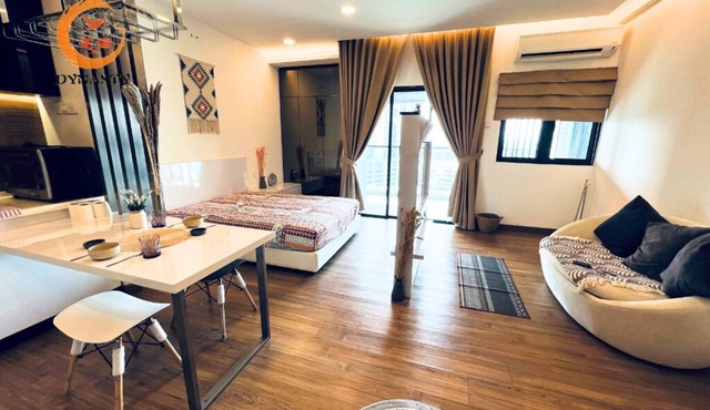 Symphony Tower Unique Studio Big Balcony With KLCC City View