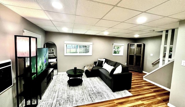 Syracuse Vacation Rental free Parking,near SU,town