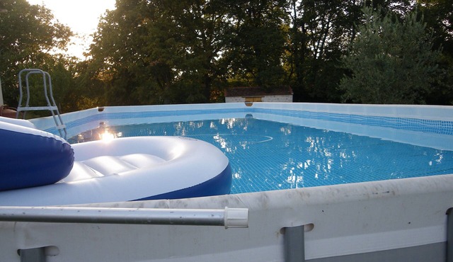 Syrah, a Zen trailer for an unusual holiday in the countryside