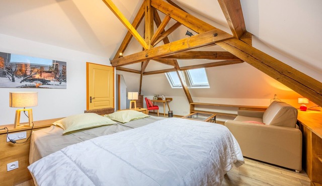 “Syrah” Guest Room with Wi-Fi