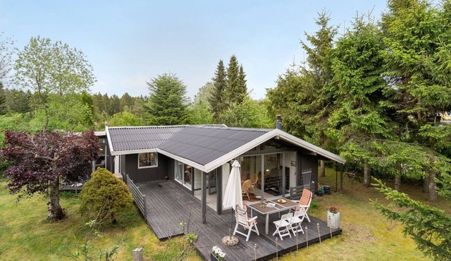 "Syrina" by Interhome