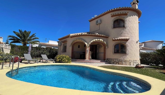 T-0223, Buganvilla, very well maintained villa in Els Poblets