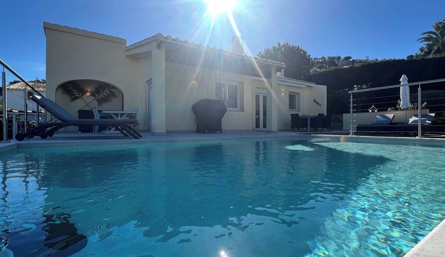 T-0424, Naranjos, beautiful renovated Villa with private pool