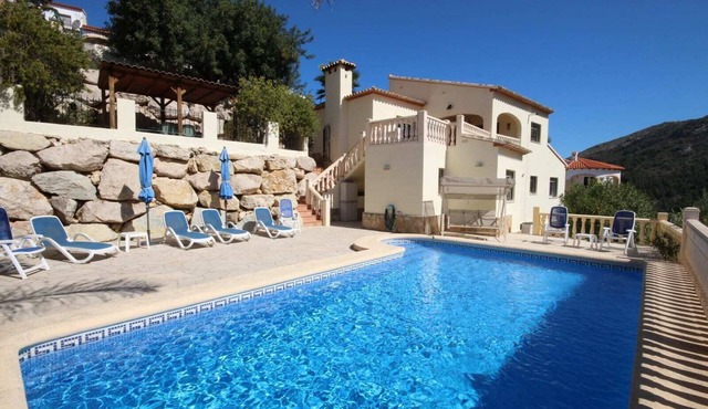 T-0821, Villa Nina, with 3 bedrooms in Pedreguer